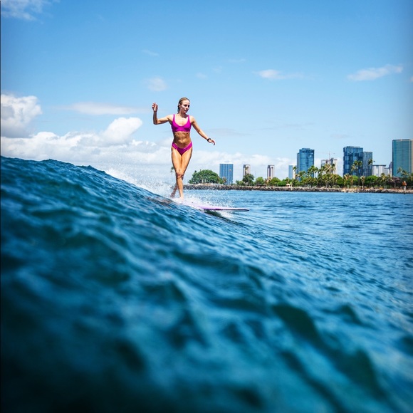 Meet your Posher, Kylie - Picture 1 of 2